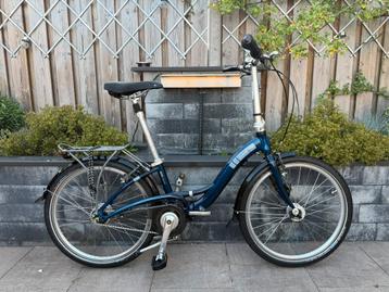Zeer nette Dahon Glide vouwfiets met 8 versnellingen 24 INCH beschikbaar voor biedingen