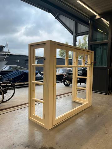 Hardhouten erker jaren ’30 stijl beschikbaar voor biedingen