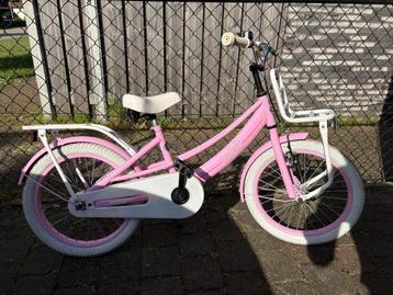 Popal Lola 18 inch keurige rose meisjes fiets, prima staat beschikbaar voor biedingen