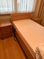 Bijna nieuw elektrisch verstelbaar bed, Ophalen, Verstelbaar, 90 cm, Eenpersoons