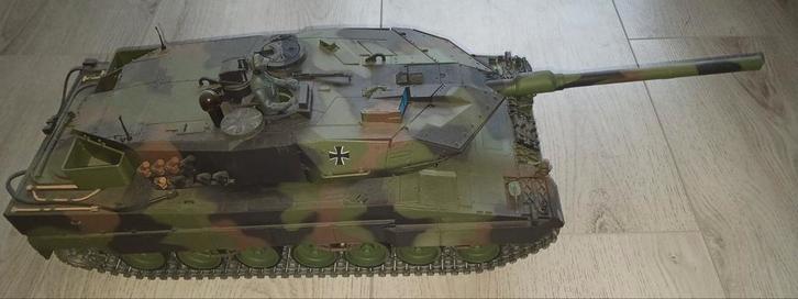 TORRO 1/16 RC LEOPARD 2A6 TANK.Metalen tracks en tandwielen, Hobby en Vrije tijd, Modelbouw | Radiografisch | Overige, Zo goed als nieuw