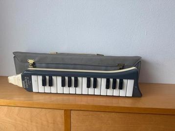 Vintage Hohner Melodica Harmonica 26 beschikbaar voor biedingen
