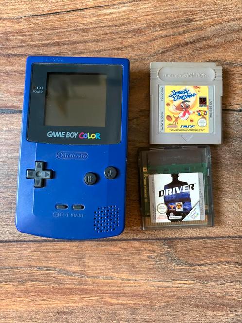 Gameboy color - paart purple, Spelcomputers en Games, Spelcomputers | Nintendo Game Boy, Zo goed als nieuw, Game Boy Color, Ophalen