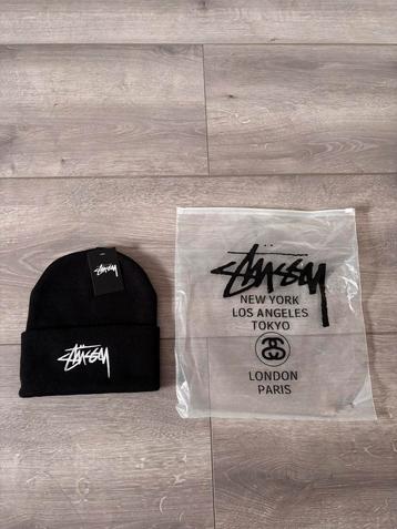 Stussy muts beschikbaar voor biedingen