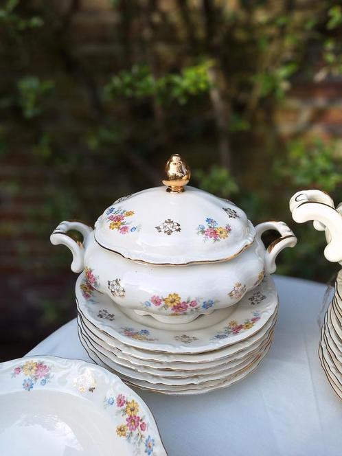 Dinerservies Old Roses van Bavaria kronester, Antiek en Kunst, Antiek | Servies compleet, Ophalen
