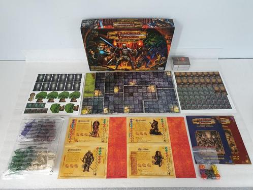 Gezelschapsspel Dungeons & Dragons (Parker, Hasbro, 2003), Hobby en Vrije tijd, Gezelschapsspellen | Bordspellen, Zo goed als nieuw