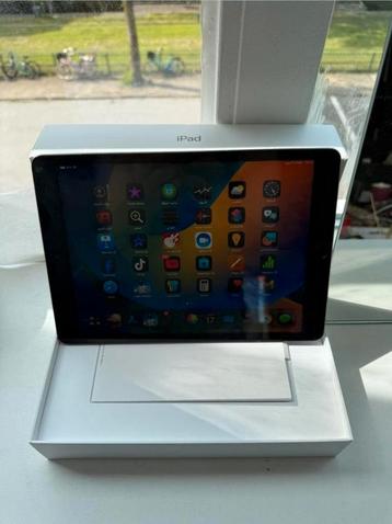 Zo goed als Nieuw ipad 9e gen/ scherm is als nieuw! Compleet beschikbaar voor biedingen