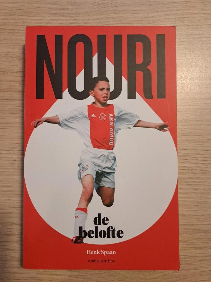 Nouri: De Belofte - Henk Spaan, Boeken, Biografieën, Zo goed als nieuw, Sport, Ophalen of Verzenden
