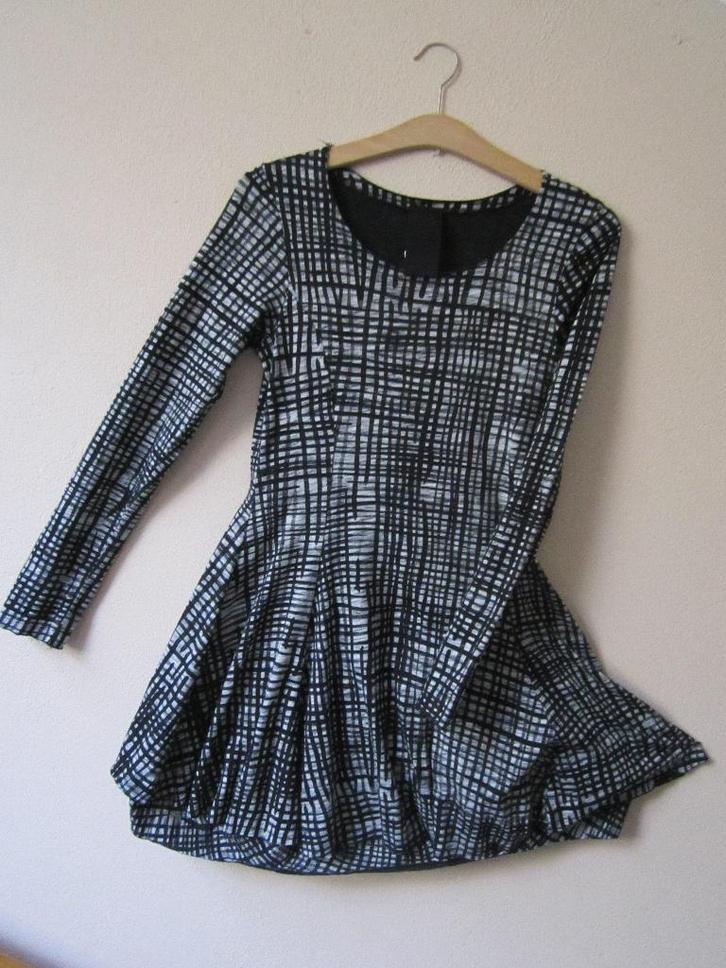 Tuniek jurk van rundholz maat 36, Kleding | Dames, Jurken, Zo goed als nieuw, Maat 36 (S), Zwart, Knielengte, Verzenden