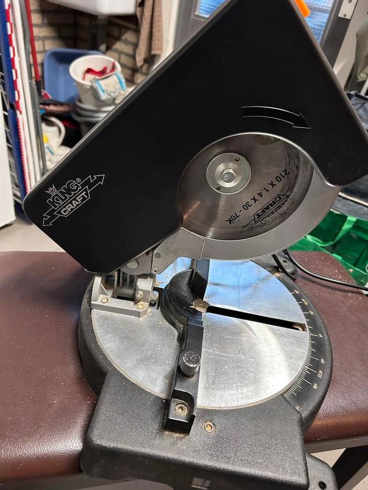 King Craft Kapzaag - Perfect voor Nauwkeurige Zaagsneden, Doe-het-zelf en Verbouw, Gereedschap | Zaagmachines, Gebruikt, Afkortzaag