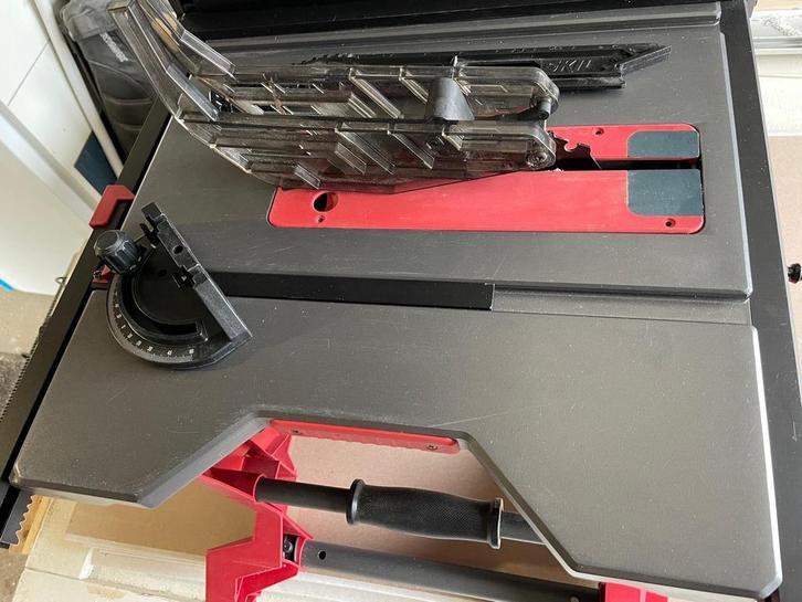 Skil Tafelzaagmachine - Zo Goed Als Nieuw!, Doe-het-zelf en Verbouw, Gereedschap | Zaagmachines, Zo goed als nieuw, Cirkelzaag