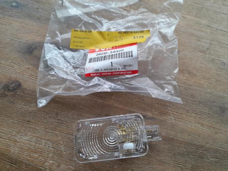 Geheel Nieuw: Originele Binnenverlichting Kofferbak Swift, Auto diversen, Overige Auto diversen, Verzenden