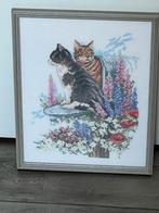 Geborduurd schilderij - Katten en bloemen, Hobby en Vrije tijd, Ophalen, Zo goed als nieuw, Handborduren, Overige typen