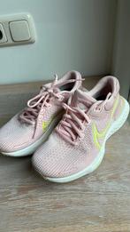 Nike schoenen 40,5 hardlopen of dagelijks gebruik, roze, Kleding | Dames, Nike, Ophalen of Verzenden, Roze, Zo goed als nieuw