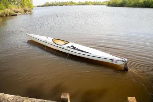 Professionele wedstrijd kajak inclusief peddel, Watersport en Boten, Kajaks, Gebruikt, 1-persoons, Ophalen
