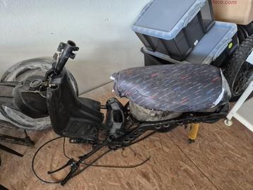 Piaggio 50 TPH frame duits  beschikbaar voor biedingen