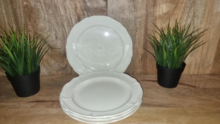 Wedgwood Queens plain fruitborden ontbijtborden 21 cm, Huis en Inrichting, Keuken | Servies, Zo goed als nieuw, Bord(en), Wedgwood