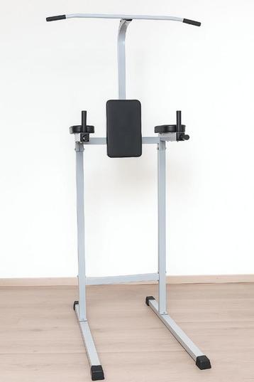 Power tower / pull up station beschikbaar voor biedingen