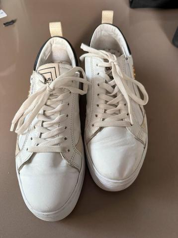 Modus Sneakers Maat 41 - Weinig Gedragen beschikbaar voor biedingen