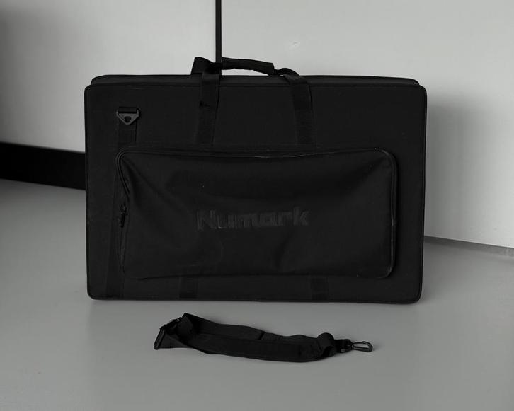 Numark Matrix mengtafel Mixer DJ Softcase | Koffer, Muziek en Instrumenten, Behuizingen en Koffers, Gebruikt, Overige instrumenten
