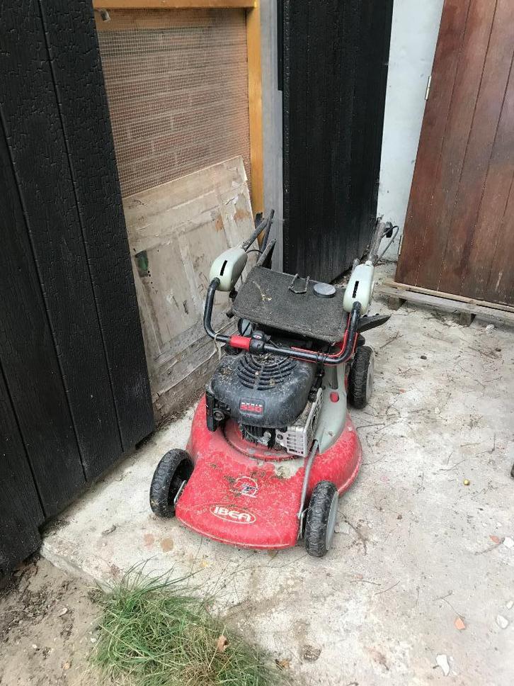 grasmaaier met motor, Tuin en Terras, Grasmaaiers, Gebruikt, Benzine-grasmaaier, 50 cm of meer, Cirkelmaaier, Opvangzak, Opvangbak