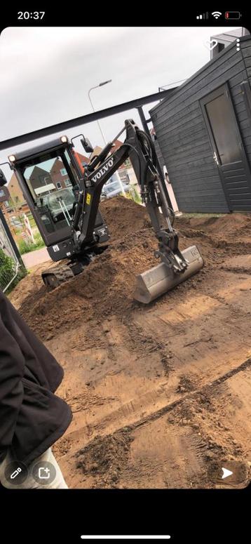 Minikraanverhuur, grondwerken, gazonaanleg beschikbaar voor biedingen