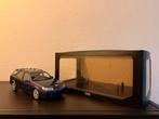 DNA Collectibles Saab 9-5 blauw metallic 1:18, Ophalen of Verzenden, Zo goed als nieuw, Auto, Overige merken