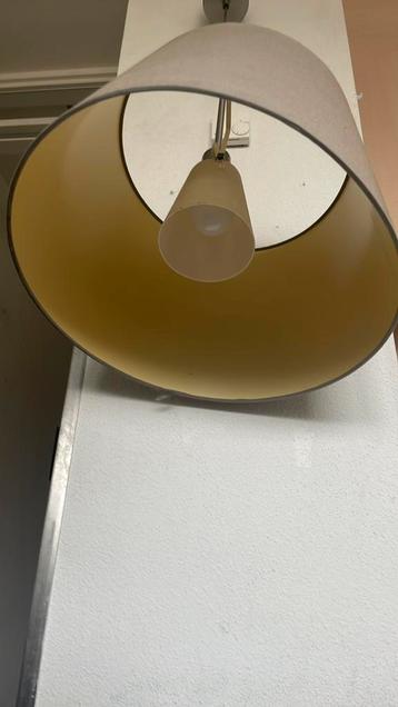 Plafond lamp (ZSM OPHALEN!!) beschikbaar voor biedingen