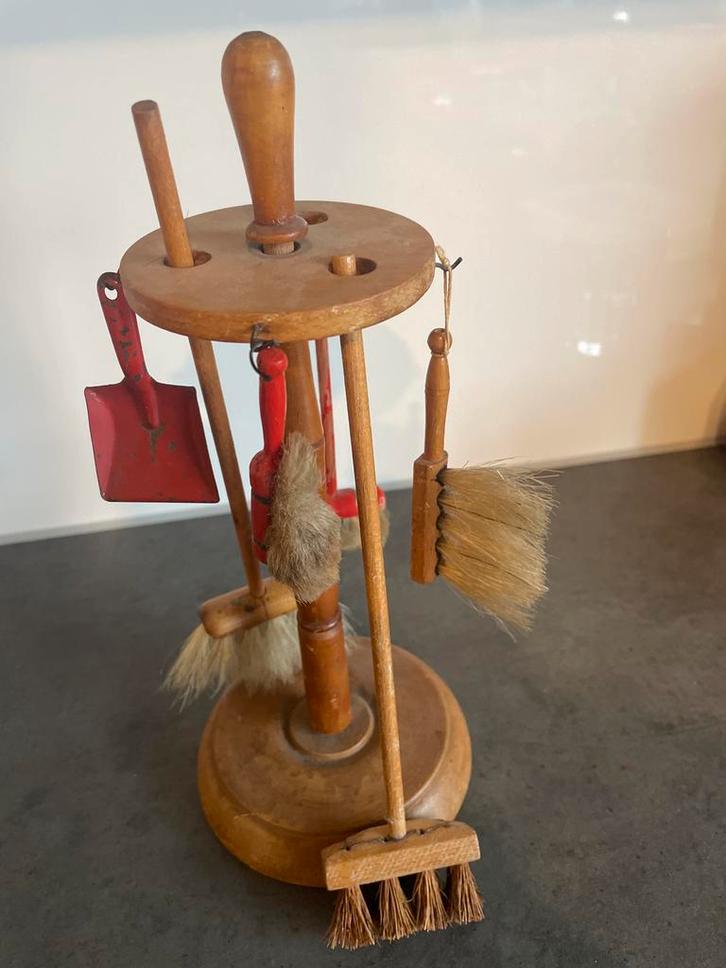 Vintage kinderspeelgoed schoonmaaksetje, Antiek en Kunst, Antiek | Speelgoed, Ophalen of Verzenden