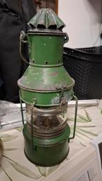 Antieke scheeps/Stormlantaarn, Ophalen