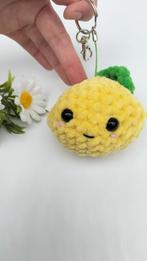 Gloednieuw gehaakte citroen sleutelhanger, Verzamelen, Sleutelhangers, Verzenden, Nieuw