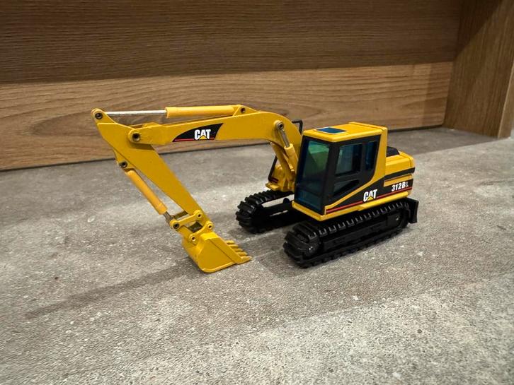 CAT 318B L rups graafmachine collectorsitem, Hobby en Vrije tijd, Modelauto's | 1:50, Zo goed als nieuw, Hijskraan, Tractor of Landbouw
