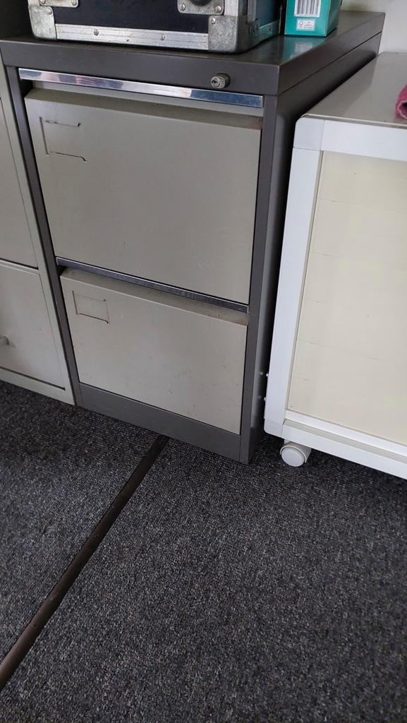 Metalen archiefkast met lades, Huis en Inrichting, Kasten | Roldeurkasten en Archiefkasten, Gebruikt, Minder dan 100 cm, Minder dan 50 cm