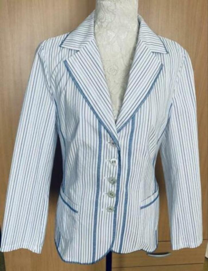 Frank Walder jeans jasje mt 44, Kleding | Dames, Jasjes, Kostuums en Pakken, Zo goed als nieuw, Maat 42/44 (L), Blauw, Ophalen of Verzenden