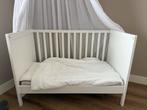 Ikea Sundvik babybedje, wit, 60x120 cm, Kinderen en Baby's, Babywiegjes en Ledikanten, Ophalen, Zo goed als nieuw, Ledikant