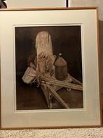 Jopie Huisman, houten stoel met hark. Emmer en kruik, 1977, Ophalen