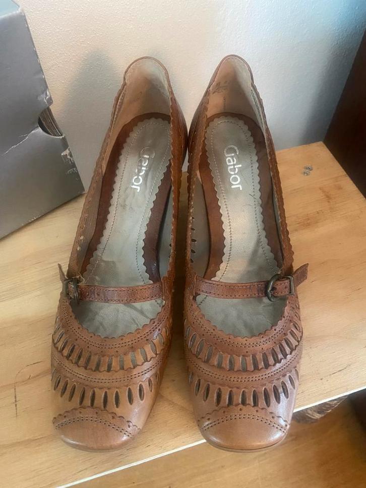 Nieuw! Gabor hakschoen met gesp maat 38,5 in doos, Kleding | Dames, Schoenen, Nieuw, Schoenen met hoge hakken, Bruin, Ophalen of Verzenden