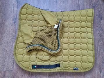 Diverse Equiline spullen en kleding beschikbaar voor biedingen