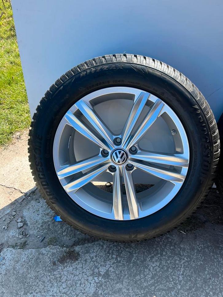 Originele 18 inch Volkswagen sebring winterbanden 5x112 7mm, Auto-onderdelen, Banden en Velgen, Banden en Velgen, Zomerbanden
