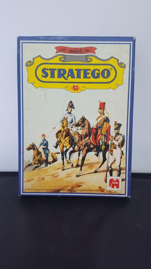 Mini Stratego in blauwe doos, Jumbo 1978, als nieuw. 2A16, Hobby en Vrije tijd, Gezelschapsspellen | Bordspellen, Gebruikt, Ophalen of Verzenden