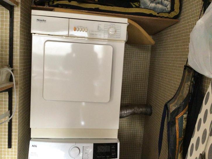 Wasdroger. Miele Novotronic T430 met luchtafvoer, Witgoed en Apparatuur, Wasdrogers, Gebruikt, Luchtafvoer, Voorlader, 4 tot 6 kg