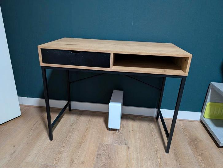 Klein Bureautje / Make-up Tafeltje, Huis en Inrichting, Bureaus, Gebruikt, Bureau, Ophalen