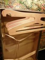 Oude hotel koffer garderobe kist in mooie staat. 77x47 cm, Antiek en Kunst, Ophalen of Verzenden