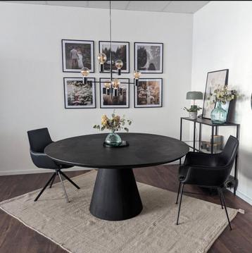 Eiken boomstamtafel rond eettafel zwart massief | elke kleur beschikbaar voor biedingen