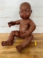 Miniland baby pop Afrikaanse jongen 32cm, Kinderen en Baby's, Speelgoed | Poppen, Ophalen of Verzenden, Zo goed als nieuw, Babypop