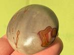 Polychroom jaspis handsteen mineralen uit Madagaskar, Verzamelen, Mineralen en Fossielen, Ophalen of Verzenden, Mineraal