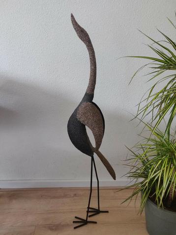 Artistieke kraanvogel van metaal  beschikbaar voor biedingen