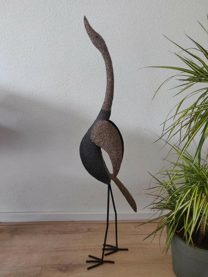 Artistieke kraanvogel van metaal, Tuin en Terras, Tuinbeelden, Zo goed als nieuw, Metaal, Ophalen