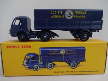 Panhard met oplegger blauw S.N.C.F. nr: 32AB van Dinky Toys beschikbaar voor biedingen