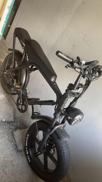 Ouxi v8 beschikbaar voor biedingen
